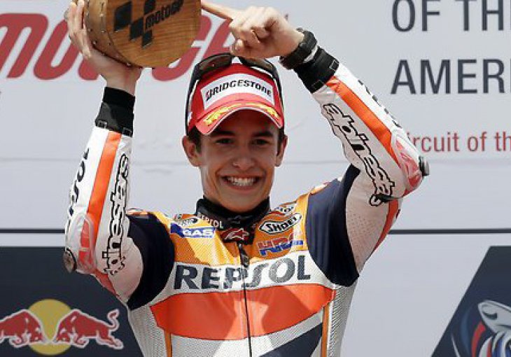 Marquezu pole position