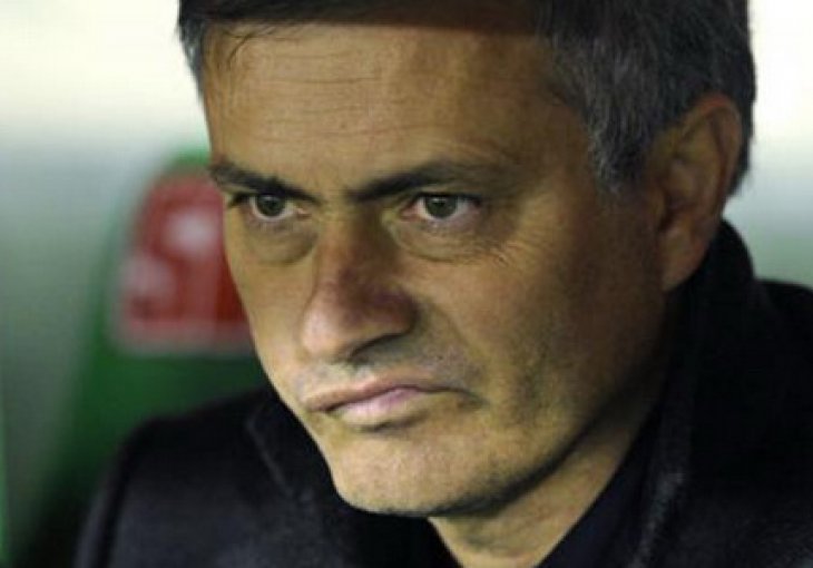 Poražavajuće: Evo šta navijači misle o Mourinhu