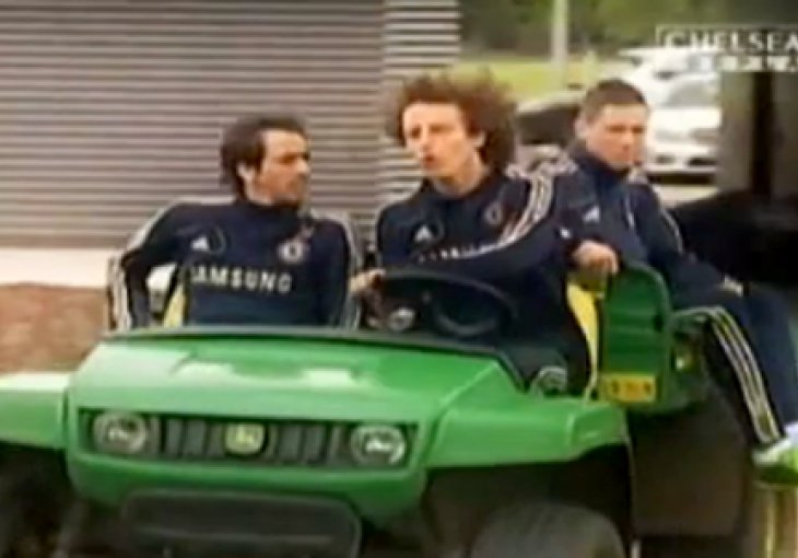 Igrači londonskog Chelsea ludo se zabavljaju