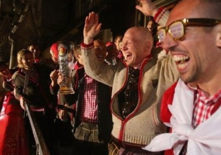 Trener Bayerna šokirao navijače i igrače svojom odlukom