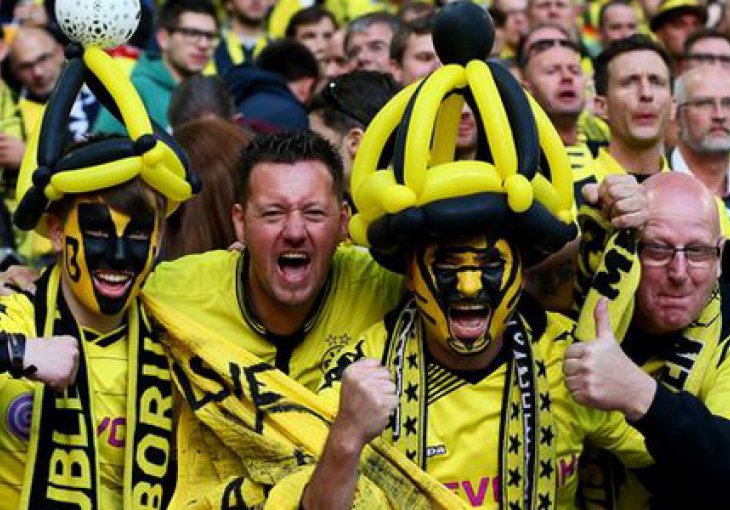 Pogledajte reakciju navijača Dortmunda nakon gola Robbena