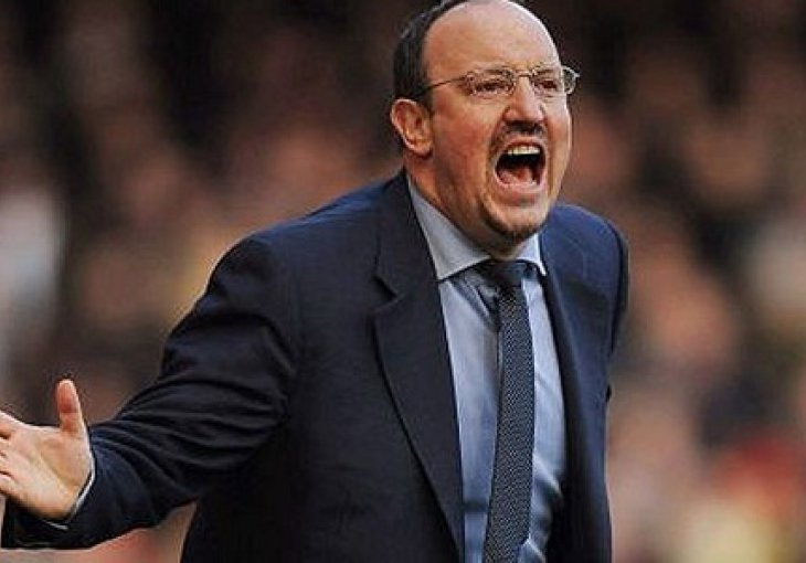 Laurentis putem Twittera objavio: Benitez je trener Napolija!