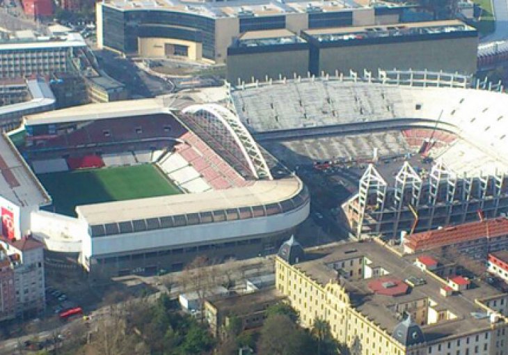 Odigrana posljednja utakmica na San Mamesu prije rušenja 