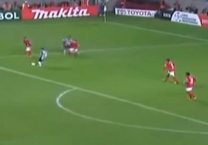 Pogledajte novu čaroliju majstora zvanog Ronaldinho
