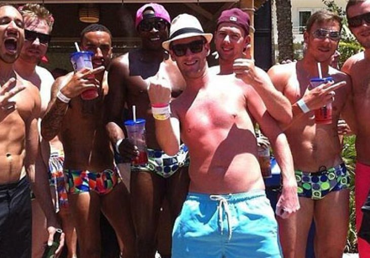 Terry plovi jahtom, Mario na Ibizi, ekipa iz Newcastlea u Las Vegasu...