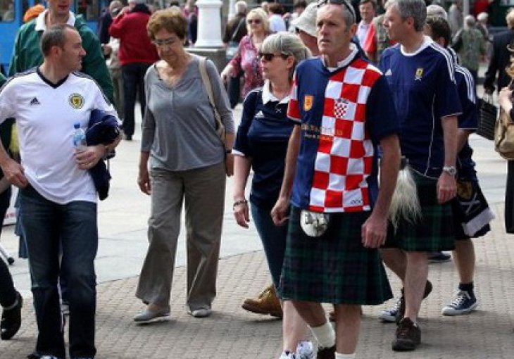 Zagreb pun muškaraca bez gaća!