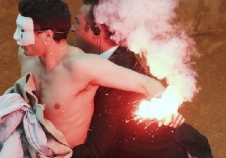 Huligan s bakljom uletio na finale Roland Garrosa