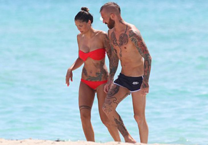 Tatoo par: Raul Meireles sa svojom Ivonom odmara u Miamiju