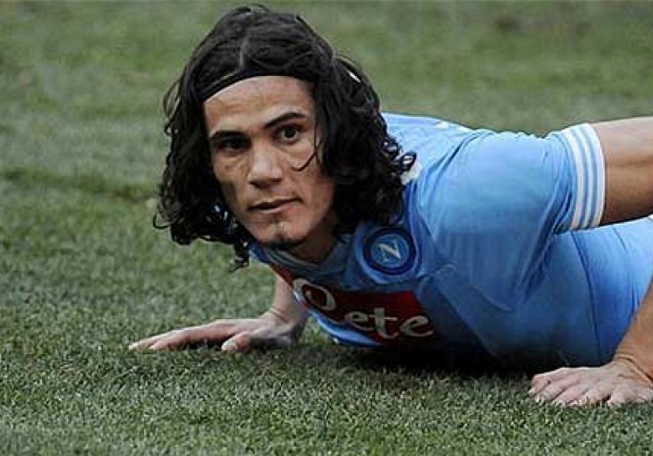 PSG preotima Cavanija Chelseaju ispred nosa?