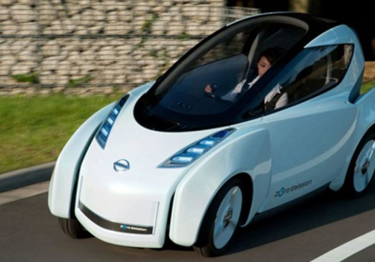 Twizy nije ni automobil, ni motocikl