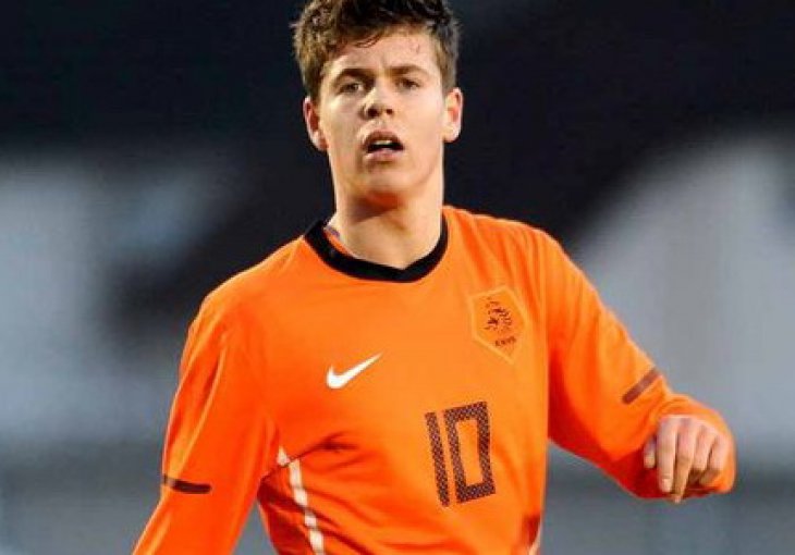 Chelsea doveo reprezentativca Holandije