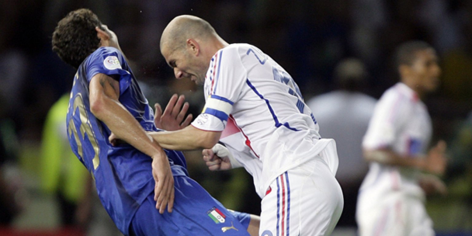 Zinedine-Zidane-Marco-Materazzi-2006