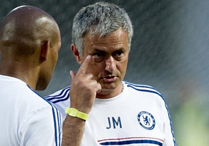 Mourinho je lagao? Osim Waynea želi i veznjaka Bayerna