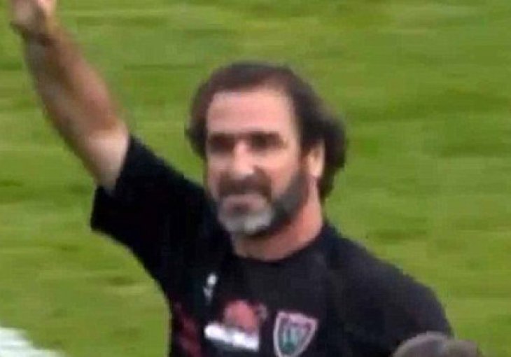Cantoni ne smeta ni ragbi lopta da pokaže sve što zna