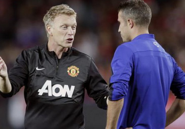 Igrači Uniteda poklonili Moyesu 