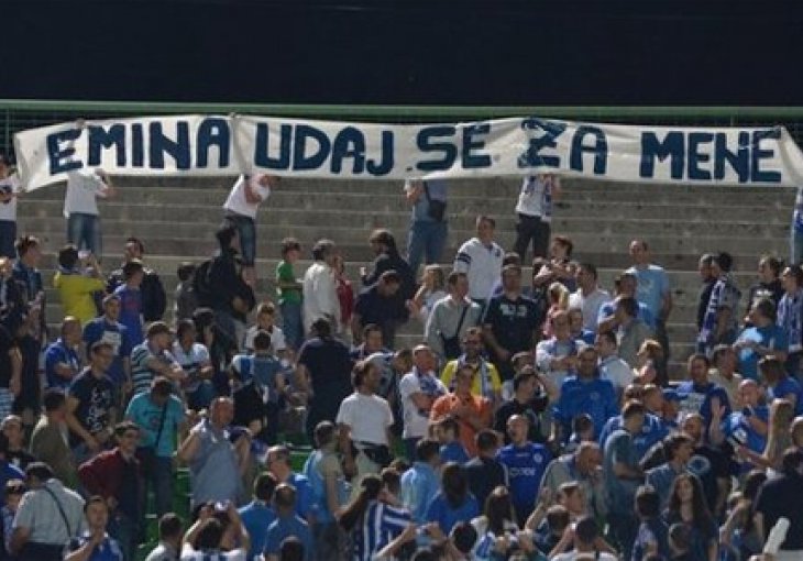 Prosidba na Željinoj utakmici: 