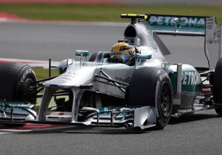 Hamiltonu 30. pole position u karijeri i 4. na Hungaroringu