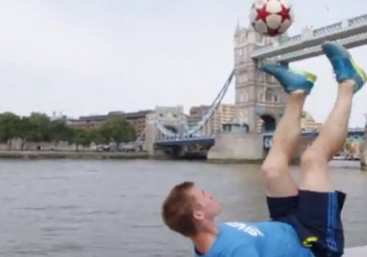 Ovakvog fudbalskog umijeća ne bi se postidjeli Messi i Ronaldo