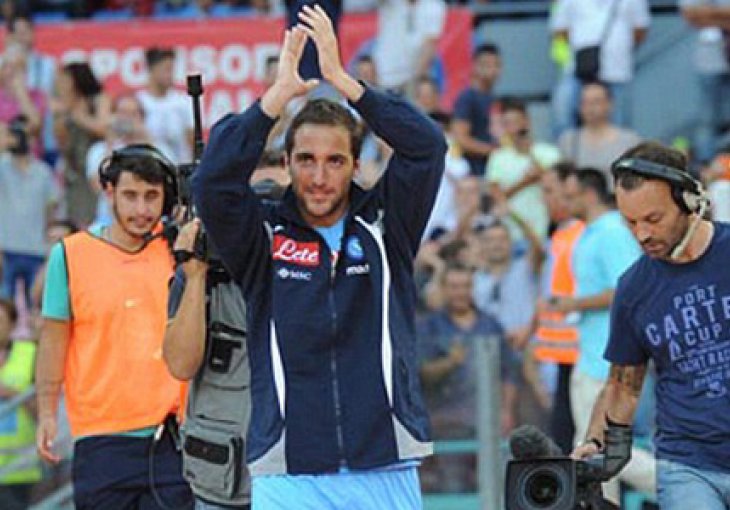 Higuain dao prednost Napoliju u odnosu na Arsenal zbog Maradone