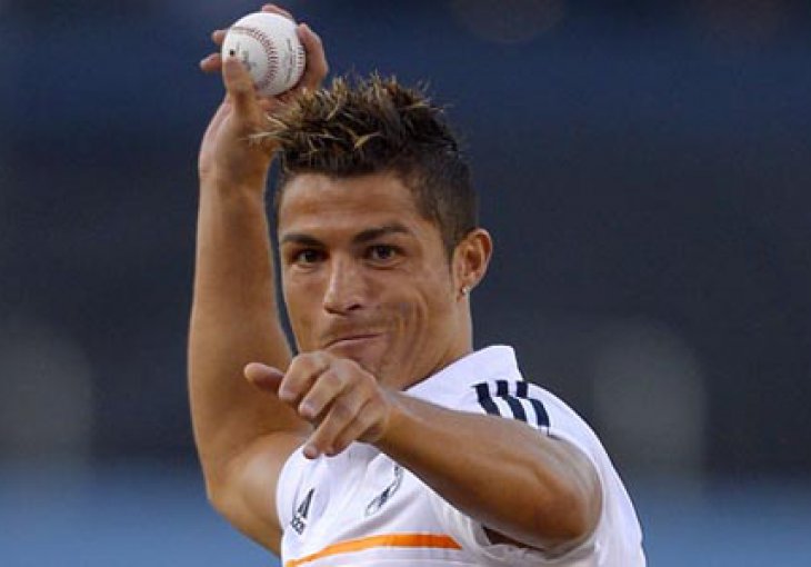 Nije dobar baš u svemu: Ronaldo se obrukao na bejzbol utakmici
