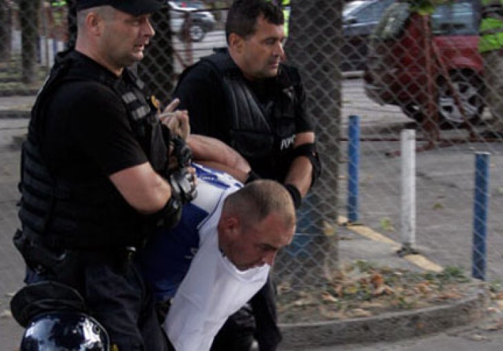 Uhapšeni Zeničani koji su navijačima Udinesea oteli 90 €, 10 KM i sunčane naočale
