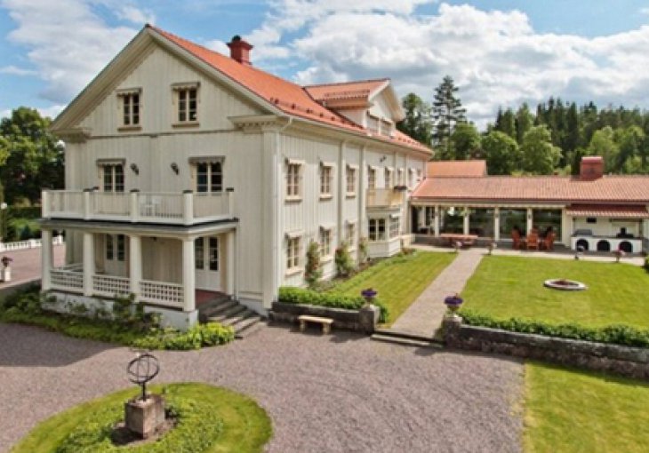 Zavirite u perverzni ljetnikovac Sven Görana Erikssona koji se prodaje