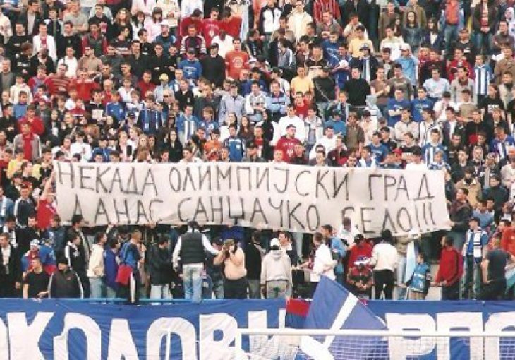 Utakmica u Lukavici kasnila zbog transparenta 