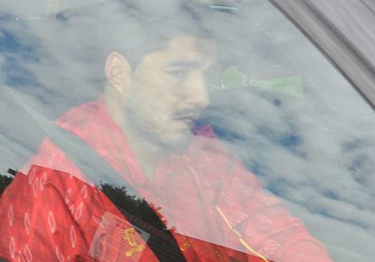Suarez nije otputovao sa ekipom Liverpoola