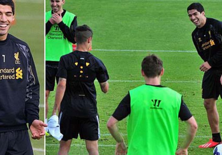 Idila u Liverpoolu, Suarez nasmijan na treningu, pregovori sa Willianom