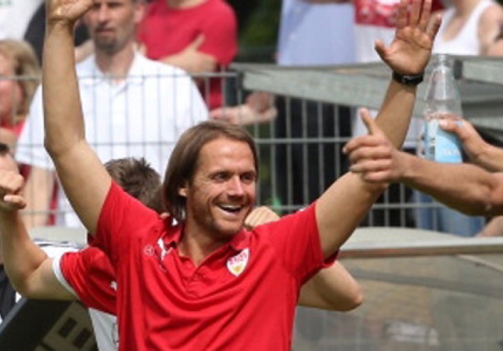 Novi Ibiševićev trener nikad nije vodio ni jedan profesionalni tim u karijeri