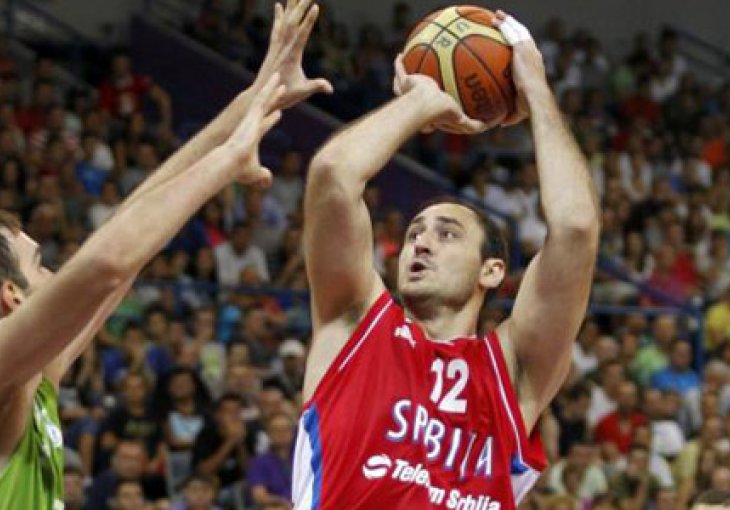 Krstić poručio navijačima i medijima: Ljudi, smanjite apetite