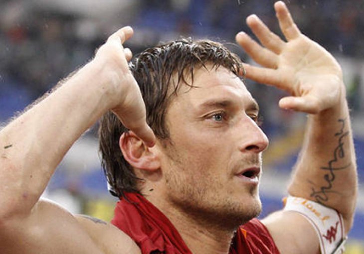 Francesco Totti dočekat će penziju u Romi