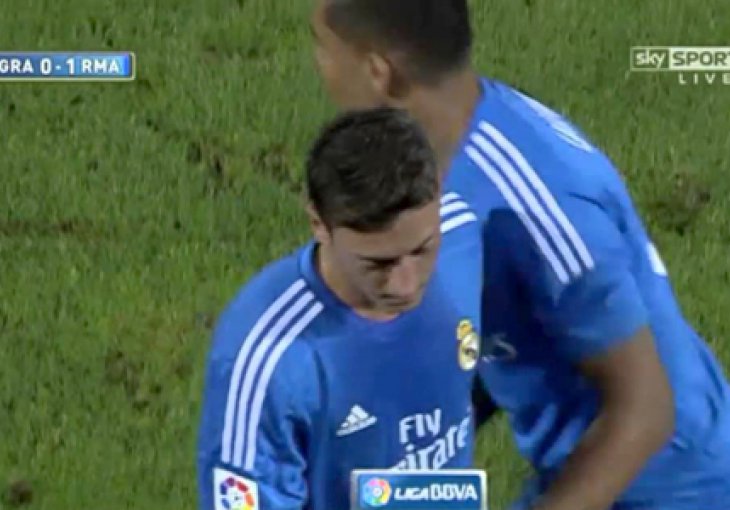 Pogledajte kako Ozil žvaće žvaku