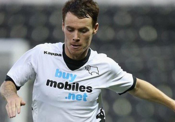 Ovaj je od kuće do stadiona hodao po mrvama!