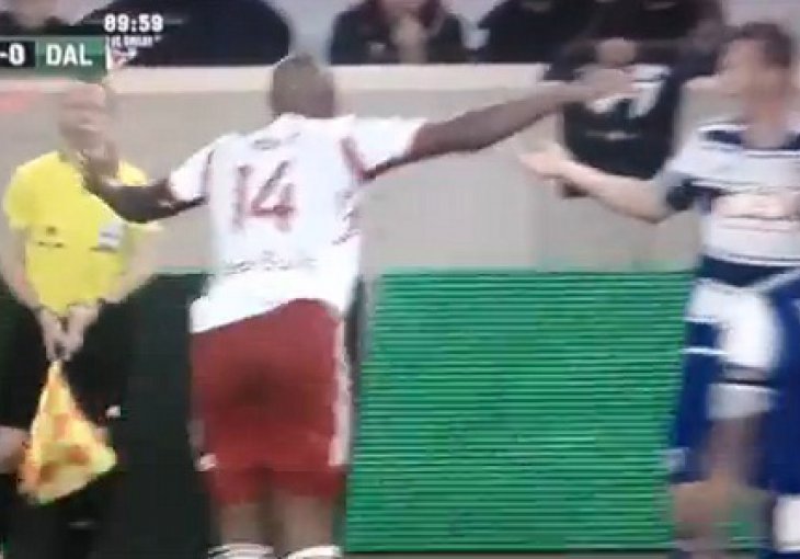 Thierry Henry ne mora zabiti gol da bi zaplesao...