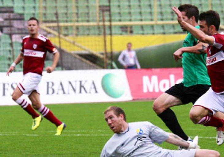 Na Koševu pred praznim tribinama čak pet golova