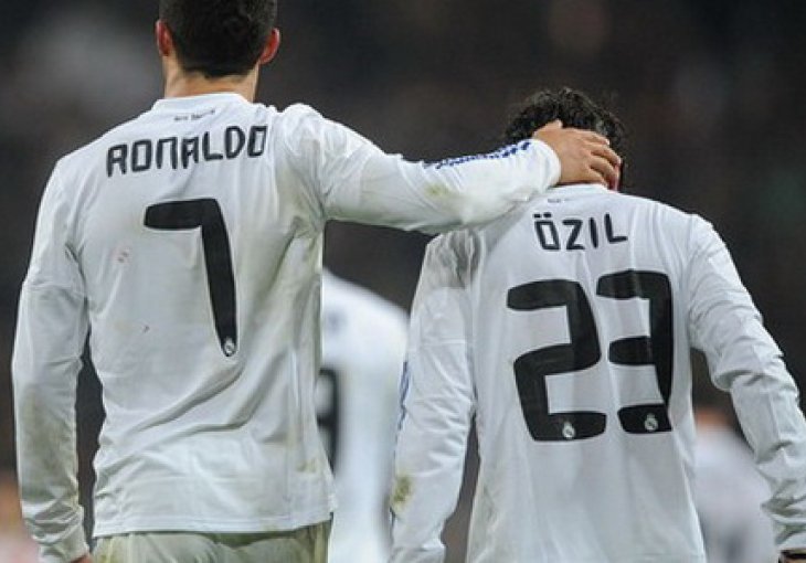 Svađa u svlačionici Reala: Ronaldo grmio i ponavljao samo jedno - Mesut Ozil!
