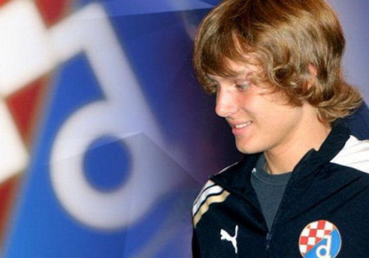 Alen Halilović pljunuo je na dres Dinama