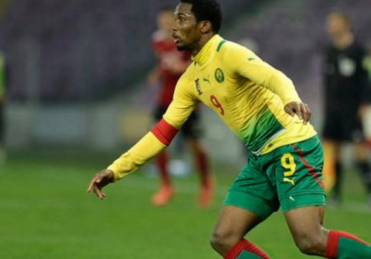 Eto'o ima 400 mobitela, ali samo 14 ih je ispravno