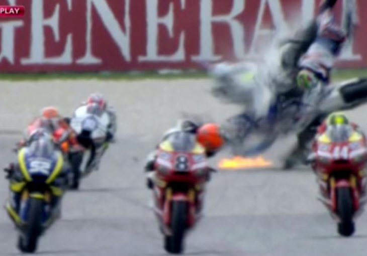Horor na utrci Moto2: Samo čudom nije bilo mrtvih