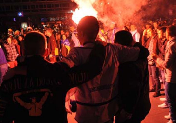 Sarajevom odjekuju rafali, krkljanac na zapadnom prilazu gradu