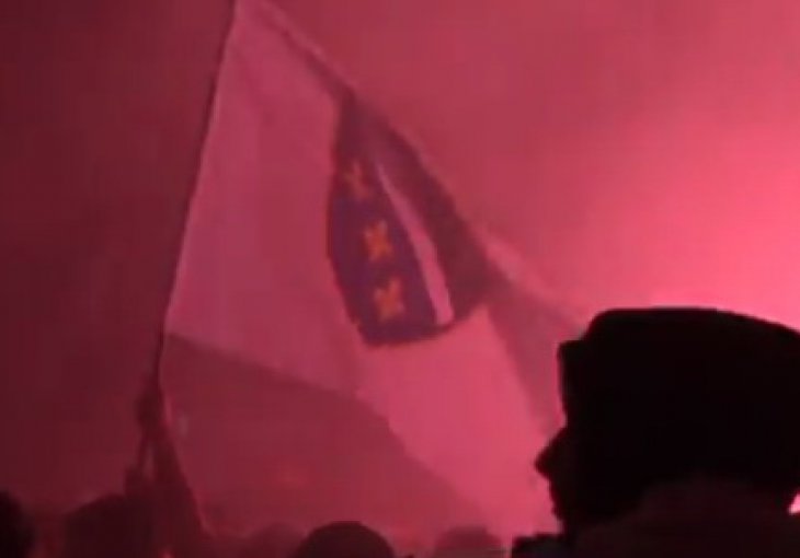 Dame i gospodo, na binu izlazi Zvjezdan Misimović