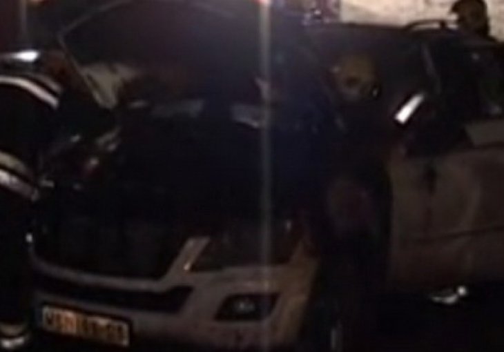 U Srbiji rat: Zapaljen automobil vođe navijača Vojvodine