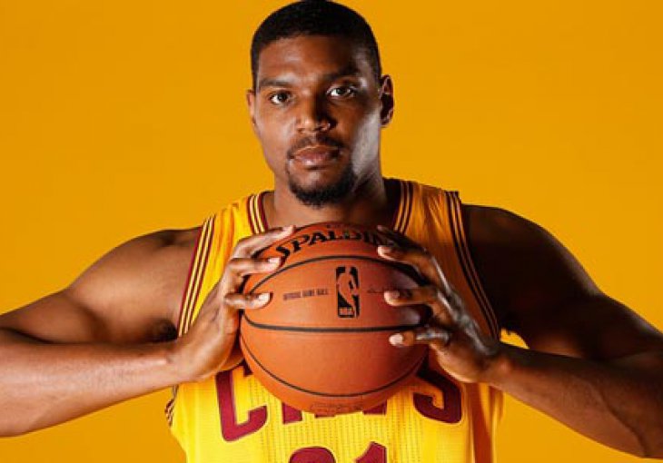 Andrew Bynum razmišlja o prekidu karijere