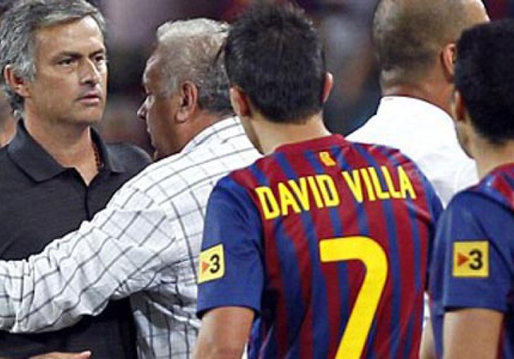 Sam protiv svih: Ovo su najveće Mourinhove svađe