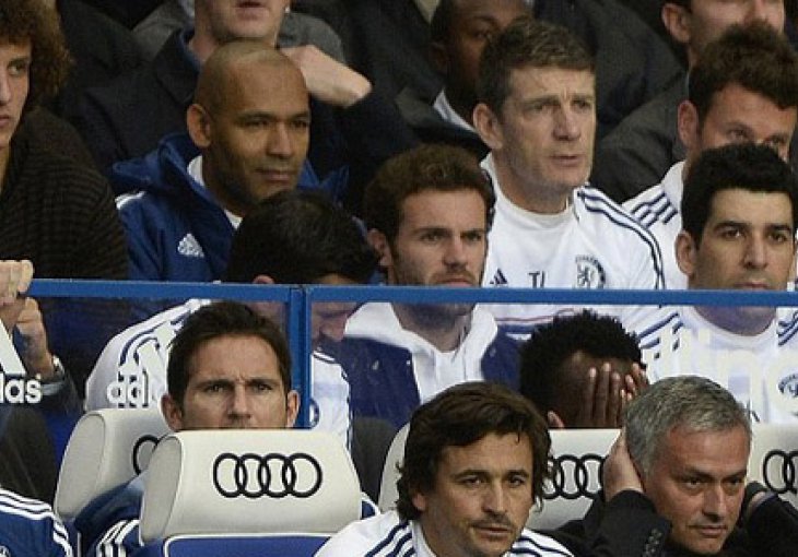Mourinho digao ruke od ovog Chelseaja, od zime stvara novi