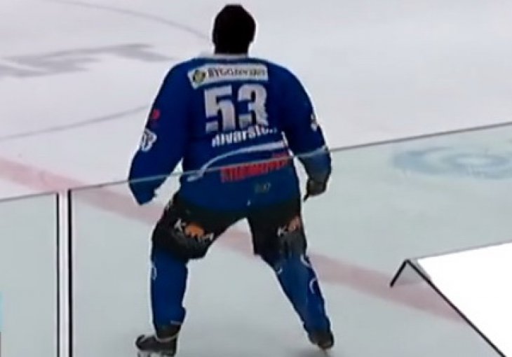 Da li ste ikada vidjeli smiješniju proslavu gola?