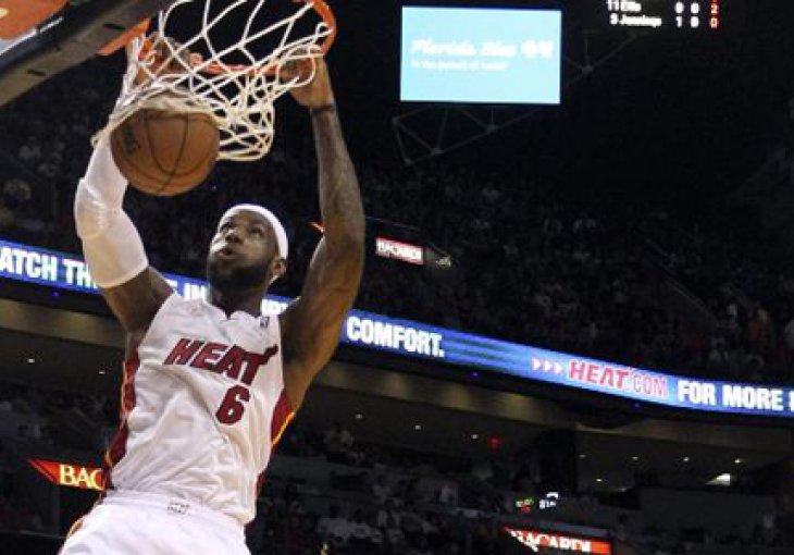 LeBron James i David Beckham prave fudbalski tim