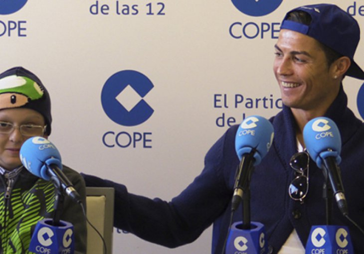 Pogledaj, Zlatane: Ronaldo našao vremena za bolesnu djecu