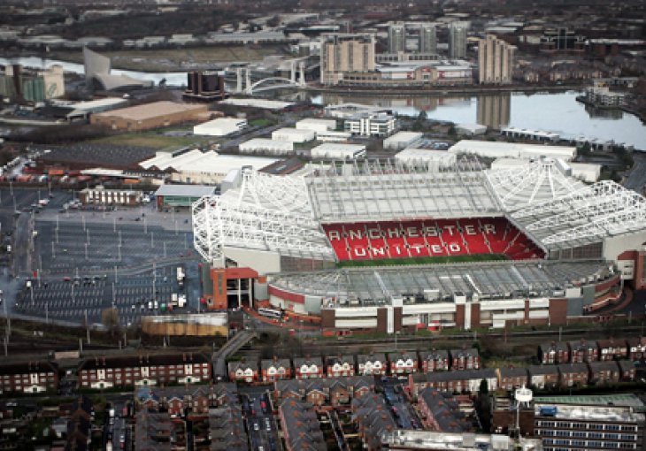 Na krovu Old Trafforda niknut će selo?